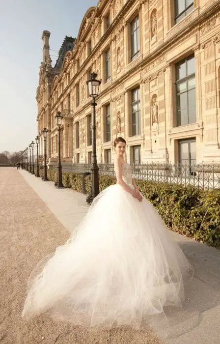 38 Absolutely Stunning Wedding Dresses with Fluffy Skirt