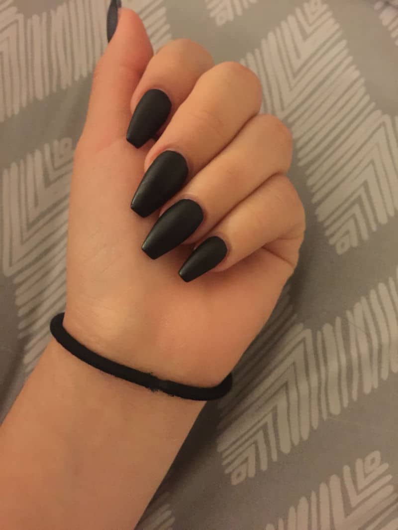 24 Photos of Amazing Coffin Nails