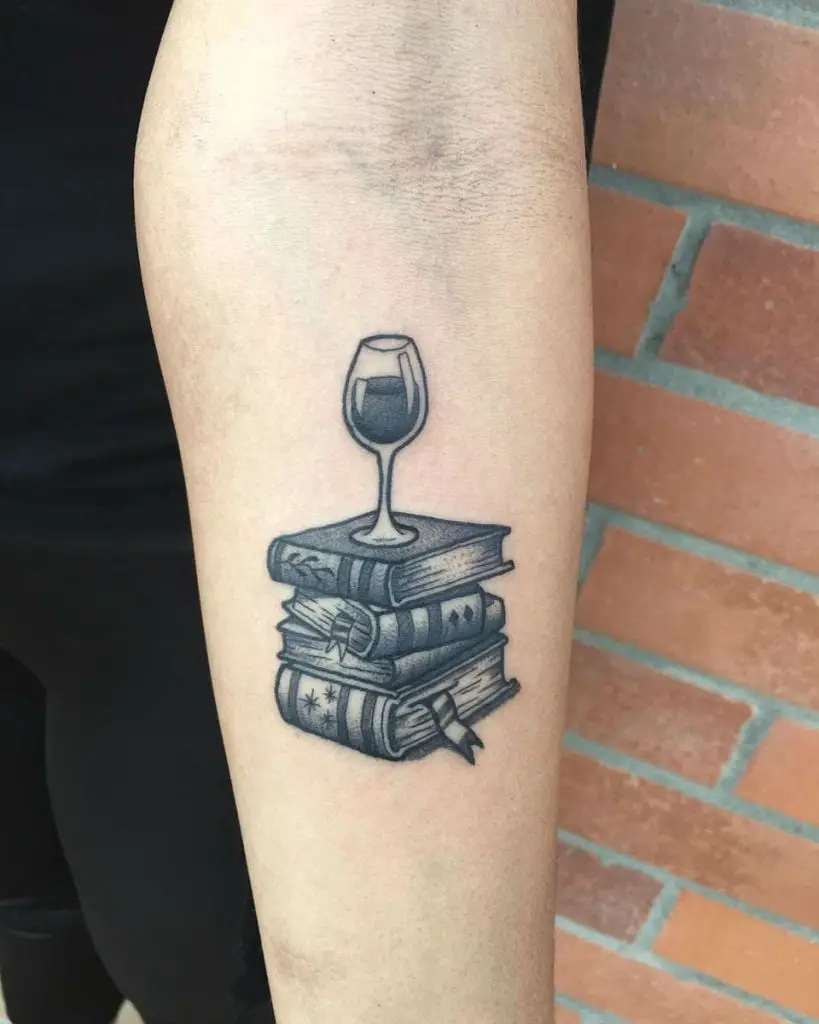 20+ Exceptional Book Tattoo Ideas