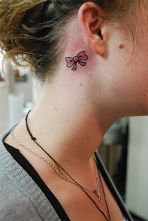 bow-tattoo-ideas42