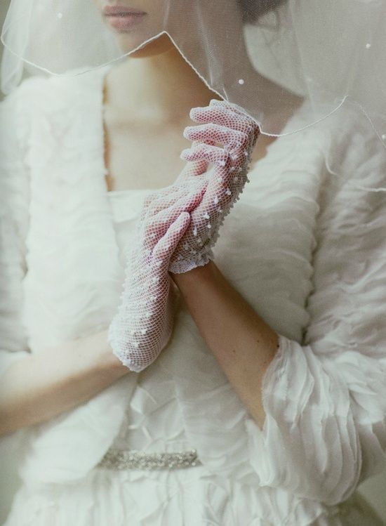 bridal-gloves23