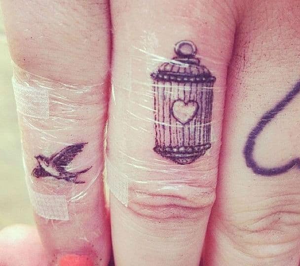 finger-tattoo-inspiration10