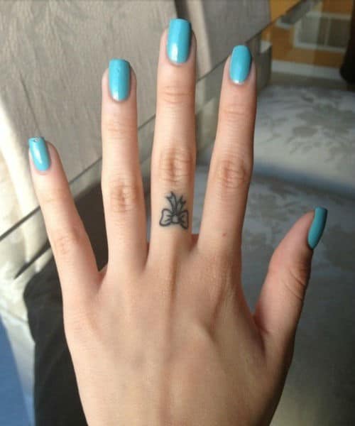 finger-tattoo-inspiration19
