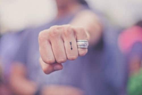 finger-tattoo-inspiration29