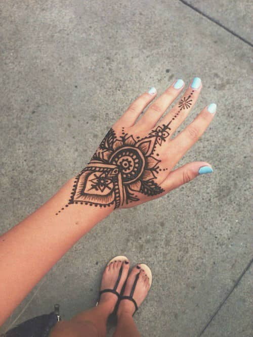 hand-henna-tattoo-designs05