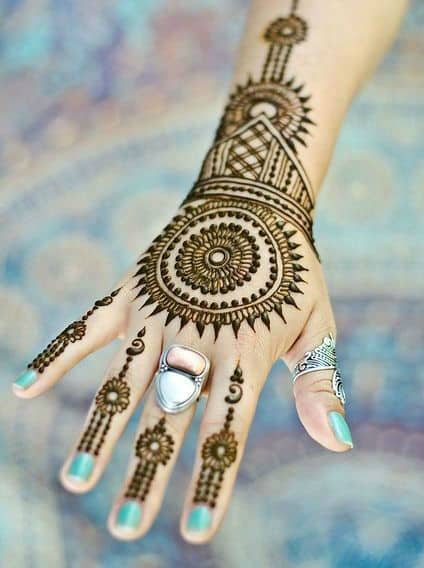 hand-henna-tattoo-designs31