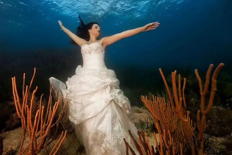 underwater-bride10