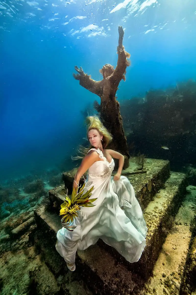 underwater-bride16