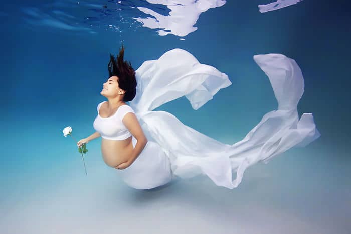 underwater-maternity-photography19
