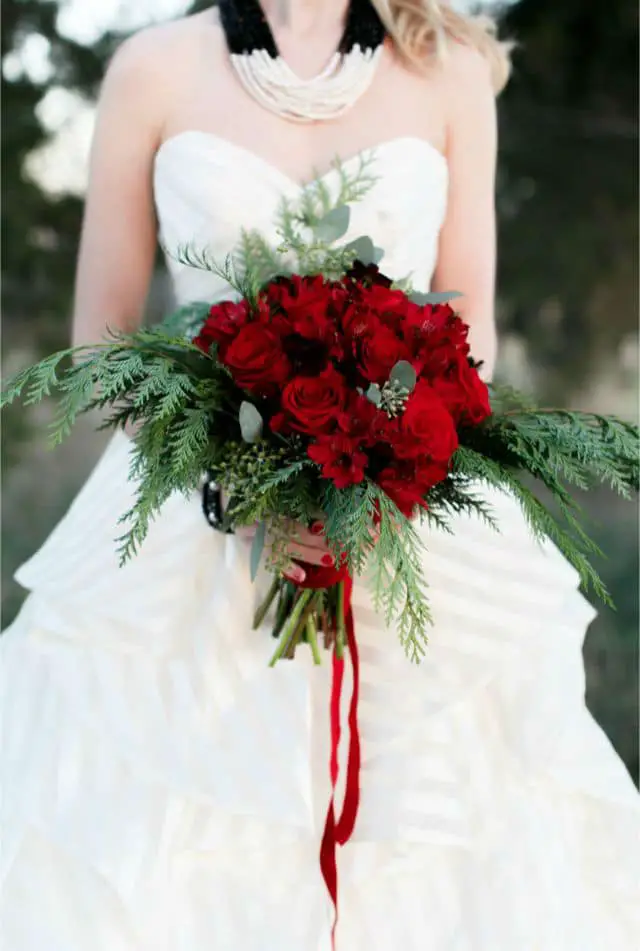 winter-bride-wedding-bouquet09