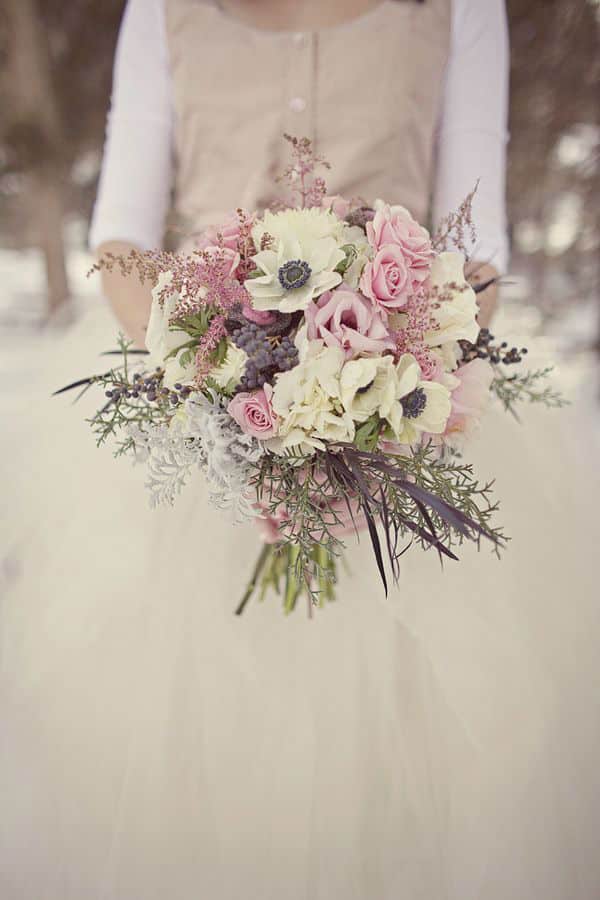 winter-bride-wedding-bouquet14