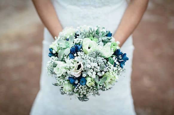 winter-bride-wedding-bouquet24