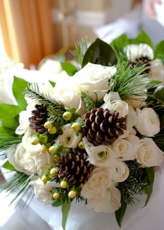 winter-bride-wedding-bouquet25