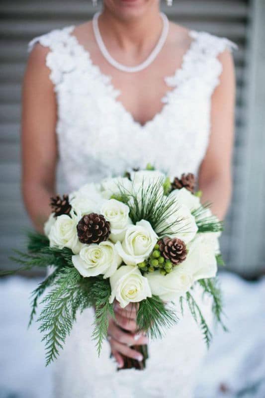 winter-bride-wedding-bouquet31