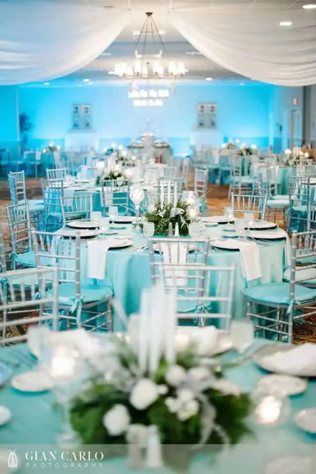 blue-white-winter-wedding-decoration08