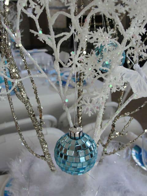 christmas-silver-blue-decor16