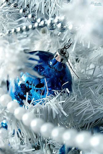 christmas-silver-blue-decor33