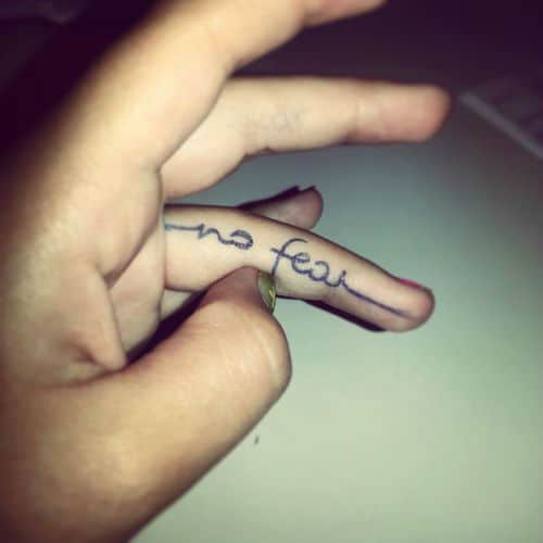 inner-finger-tattoo20