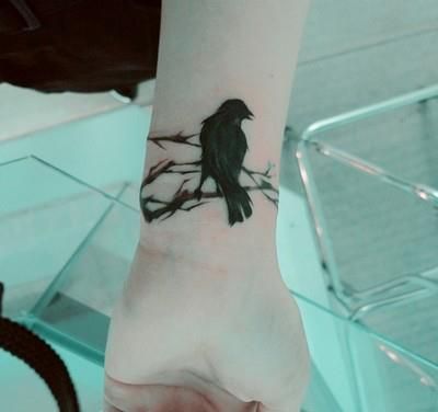 crow-raven-tattoo-design-ideas219