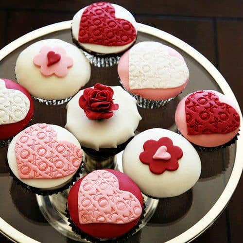 valentine-cupcake-heart107