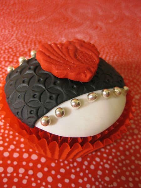 valentine-cupcake-heart121