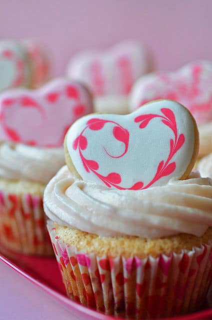 valentine-cupcake-heart184