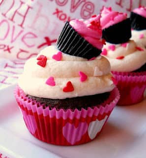 valentine-cupcake-heart240