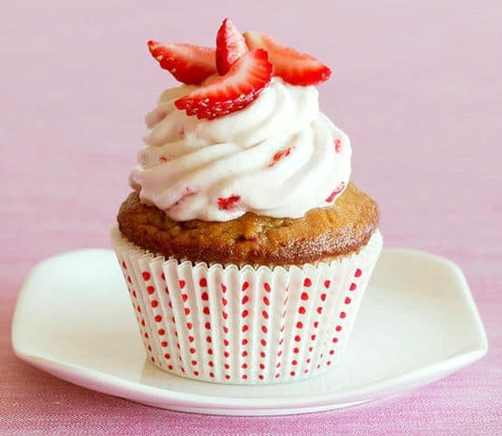 valentine-cupcake-heart37
