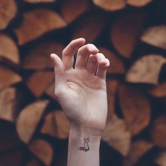 tiny-tattoos008