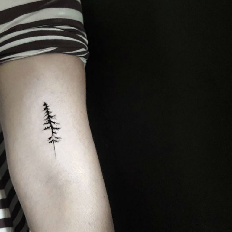 Stella Luo Creates Mesmerizing Minimalist Tattoos