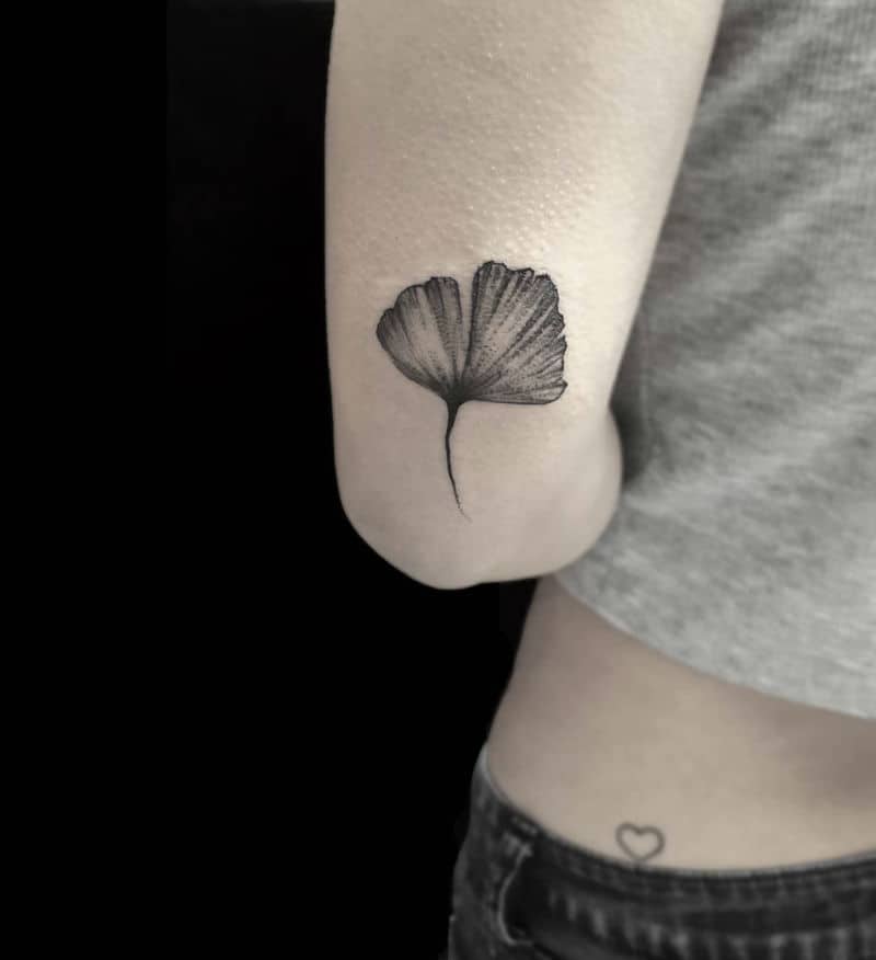 minimalist-tattoos-stella009