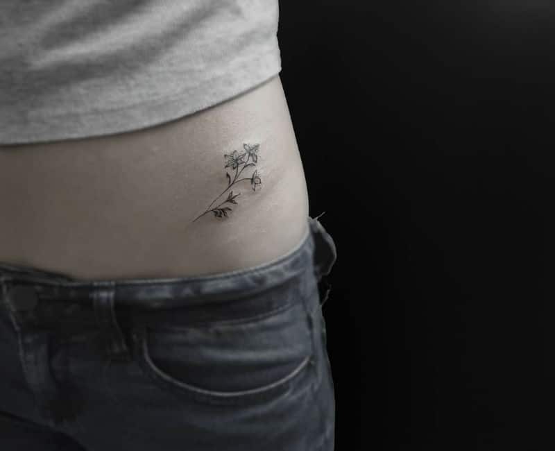 minimalist-tattoos-stella010