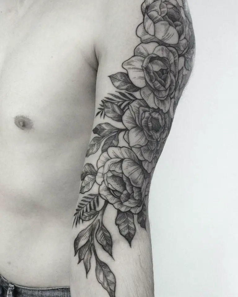 Gabriela Arzabe Creates Stunning Botanical Tattoos