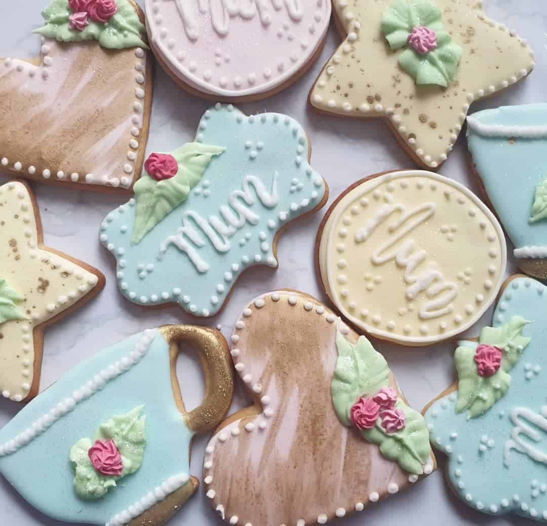 30 Lovely Mother's Day Cookie Decoration Ideas