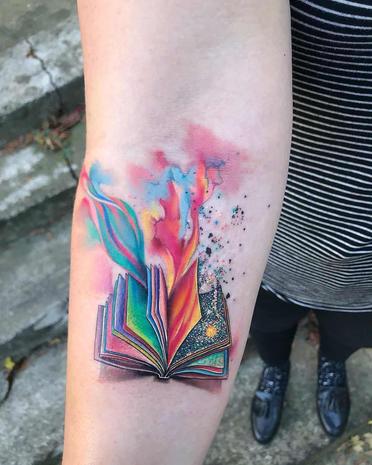 20+ Exceptional Book Tattoo Ideas