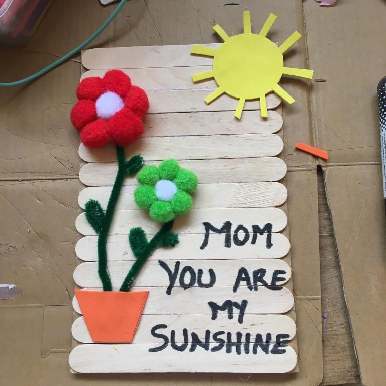 20 Easy and Fun Mother's Day Crafts For Kids