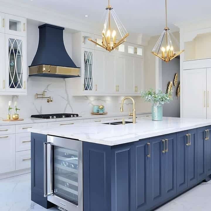 24 Royal and Warm Blue Kitchen Design Ideas - Sortra