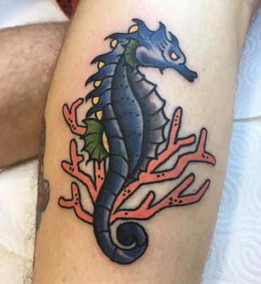 22 Unique and Mysterious Sea Horse Tattoo Examples
