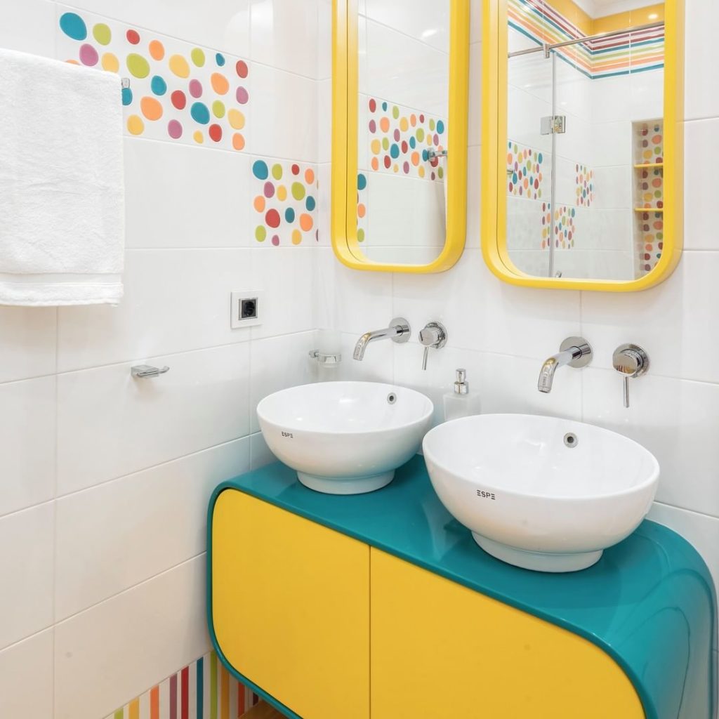 27 Shiny Yellow Bathroom Design Ideas