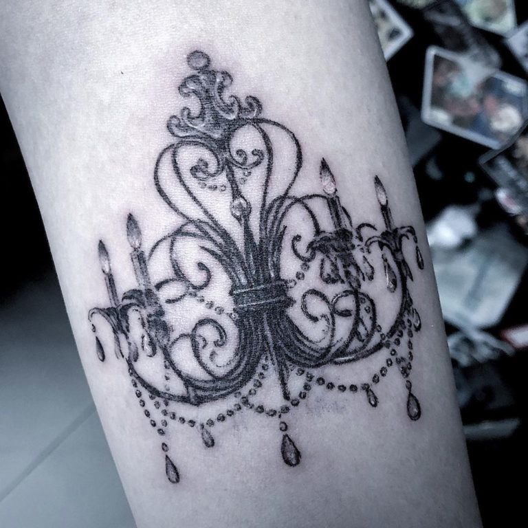 23 Chandelier Tattoo Examples with Details