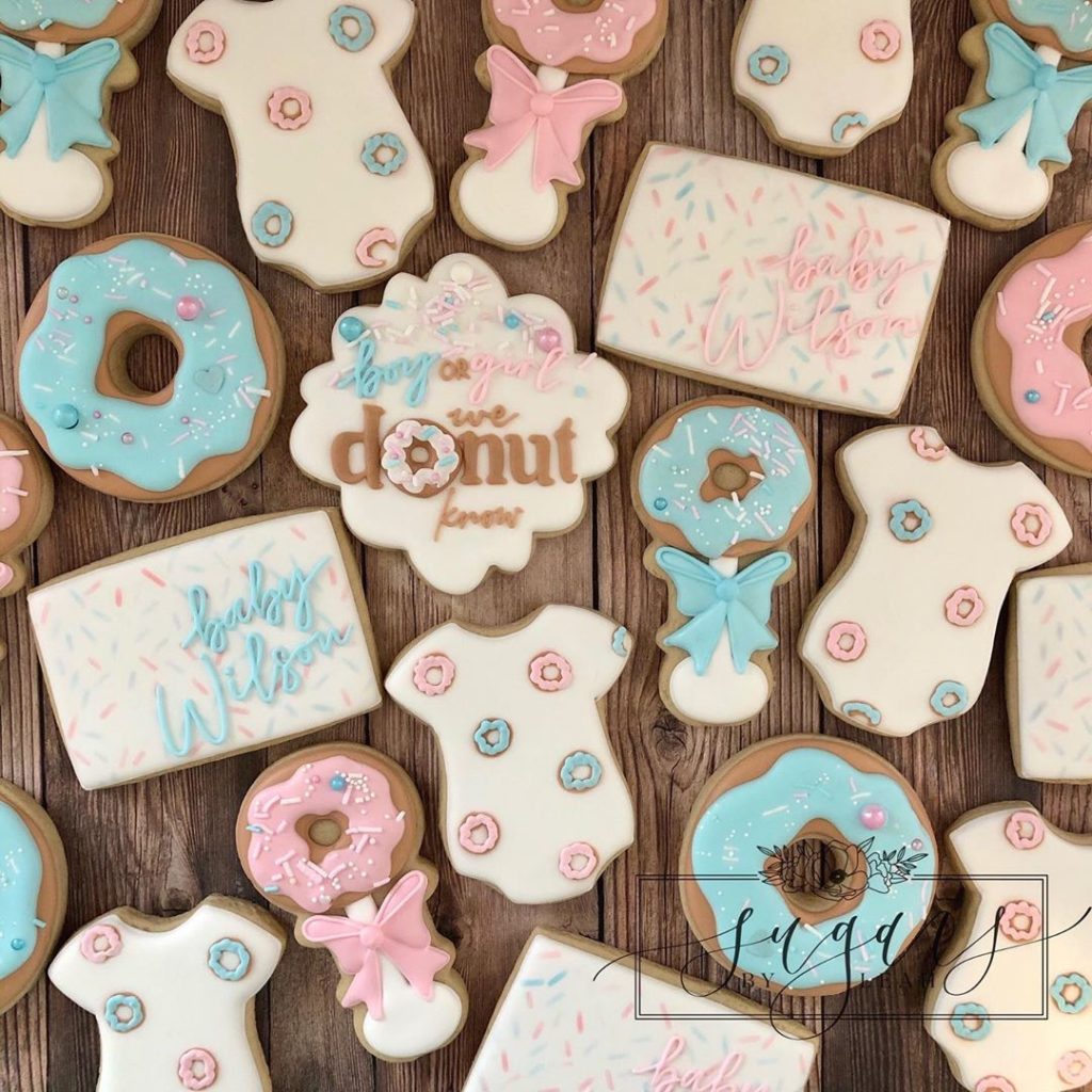 24 Smart and Lovely Cookie Ideas for Gender Reveal Party SORTRA