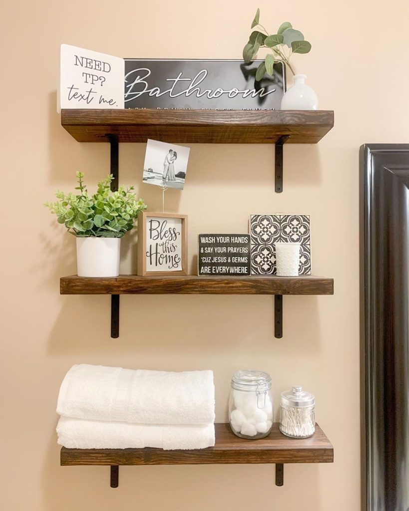 24 Smart Ways to Accessorize Bathroom Shelves SORTRA