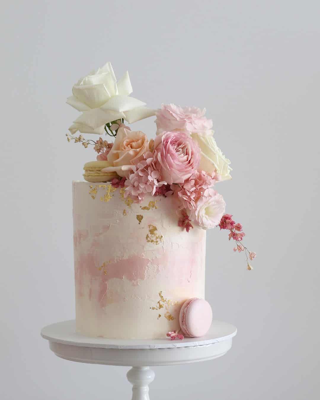 Award-winning Cake Designer Creates Elegant and Unique Wedding Cakes ...